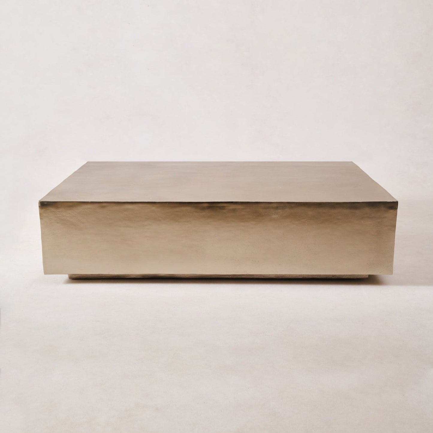 Table basse en nickel